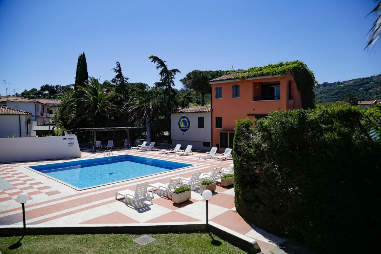 Appartamenti Maricampo By Helloelba Marina di Campo Exterior foto