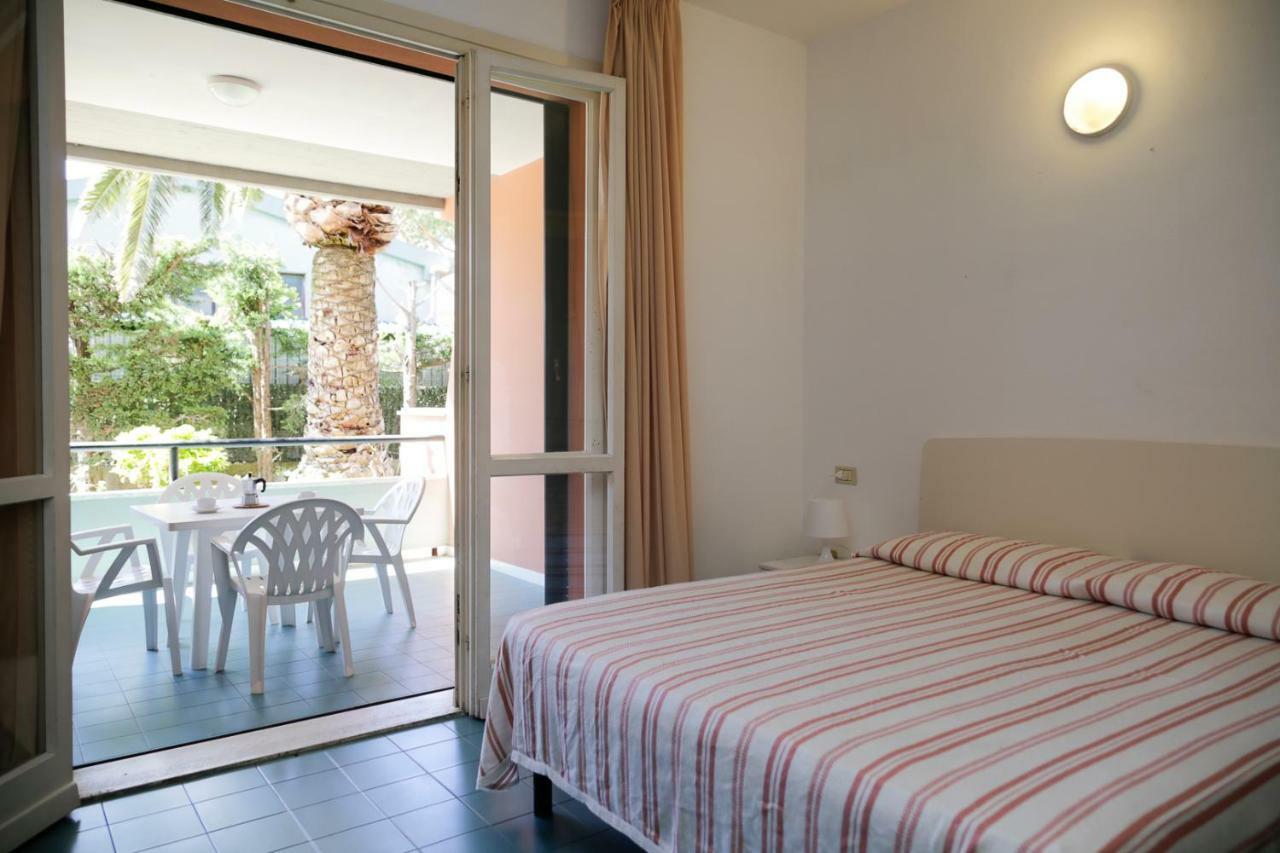 Appartamenti Maricampo By Helloelba Marina di Campo Exterior foto